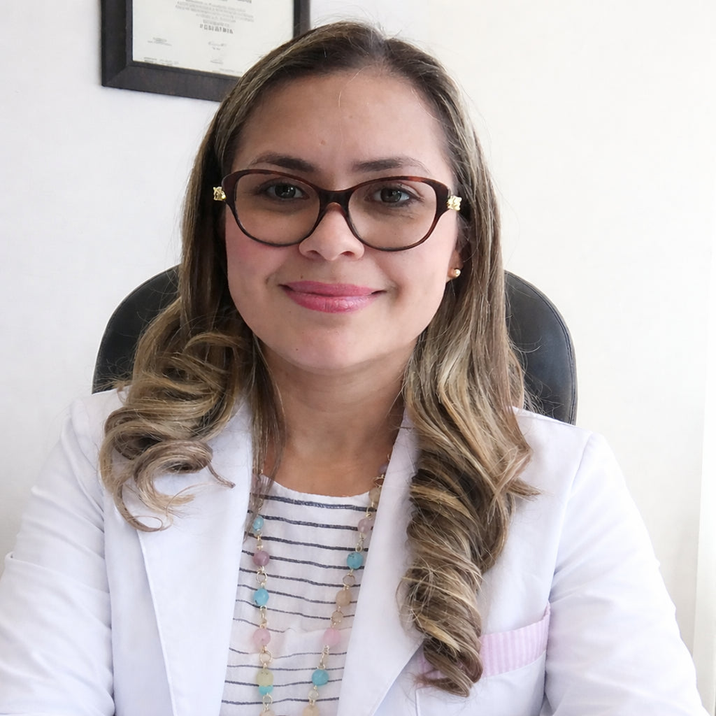 Pediatra Elizabeth Suárez Marín en Norte de Santander, punto físico donde las familias encuentran Fiido, cereal infantil recomendado para la alimentación complementaria.